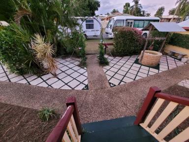 House For Sale - QLD - Gracemere - 4702 - Spacious 4-Bedroom Home with Pool, Shed & Classic Charm at Gracemere  (Image 2)