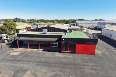 Retail For Sale - NSW - Cowra - 2794 - LARGE COMMERCIAL SPACE WITHIN A PRIME POSITION!  (Image 2)