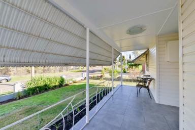 House For Lease - NSW - Tamworth - 2340 - Beautiful Family Home in North Tamworth in Quiet Street  (Image 2)