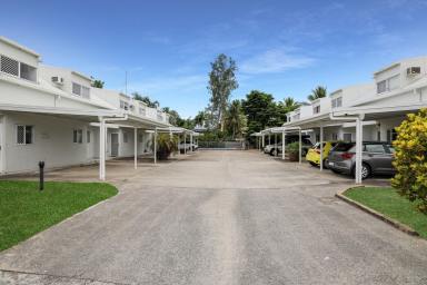 Unit For Lease - QLD - Mooroobool - 4870 - Fully Air Condiitoned Townhouse - Gated Complex - Pool  (Image 2)