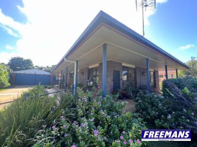 House For Sale - QLD - Kingaroy - 4610 - Private on the hill  (Image 2)