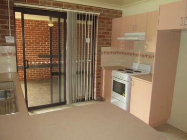 Unit For Lease - NSW - Goulburn - 2580 - WALK TO CBD  (Image 2)
