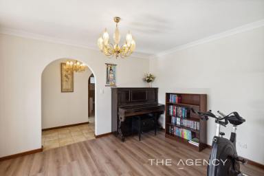 House For Sale - WA - Stirling - 6021 - ALL OFFERS CLOSING 16th JUNE 205 unless sold prior  (Image 2)