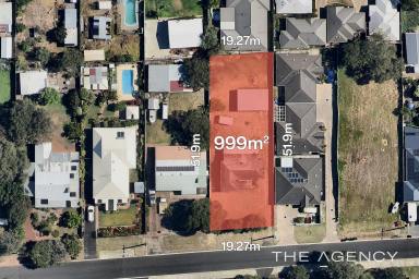 House For Sale - WA - West Busselton - 6280 - DEVELOPERS DELIGHT! WEST BUSSELTON.  (Image 2)