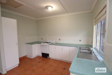 House For Sale - QLD - Plainland - 4341 - First Home Buyer's Special in Plainland  (Image 2)