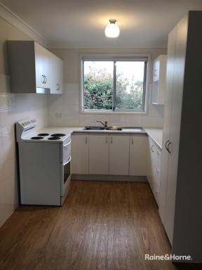 Unit For Lease - NSW - Bomaderry - 2541 - WHEN LOCATION COUNTS  (Image 2)