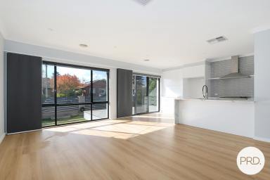 House For Lease - VIC - Wodonga - 3690 - LOVELY HOME IN GOOD LOCATION!  (Image 2)