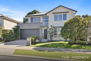 House For Sale - WA - Meadow Springs - 6210 - A Class Above – Luxurious Two-Storey Home Moments from the Fairway  (Image 2)