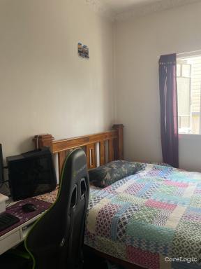 House For Lease - QLD - Depot Hill - 4700 - Neat and tidy property close to the CBD!  (Image 2)