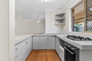 Villa Sold - WA - Mandurah - 6210 - SUPERB & CONVENIENT LOCATION !!!  (Image 2)