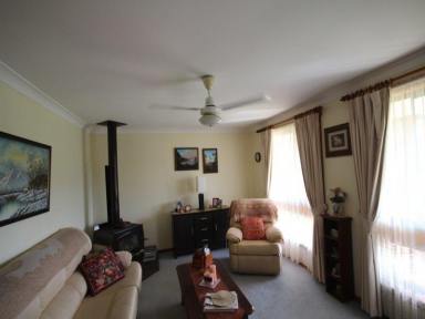 House For Lease - NSW - Taree West - 2430 - HIGHLY DESIRABLE ADDRESS  (Image 2)