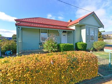 House For Sale - TAS - Bothwell - 7030 - "Hope Cottage" in Beautiful Bothwell  (Image 2)