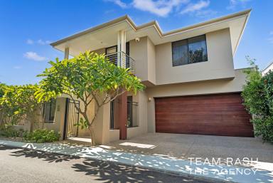 House For Sale - WA - Scarborough - 6019 - Stylish Coastal Living in a Hidden Scarborough Gem  (Image 2)