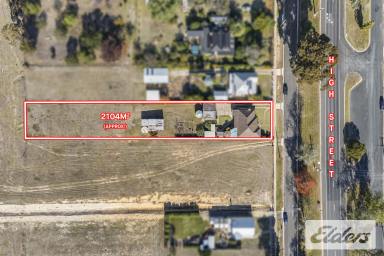 House For Sale - VIC - Avoca - 3467 - Spacious Family Home on a Generous Allotment – Walk to Everything!  (Image 2)