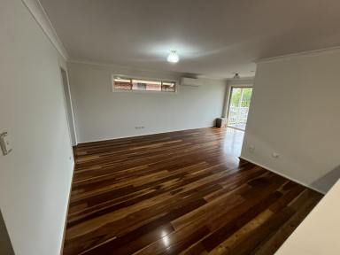 Townhouse For Lease - NSW - Grafton - 2460 - Stylish & Spacious 3-Bedroom Townhouse in the Heart of Grafton  (Image 2)