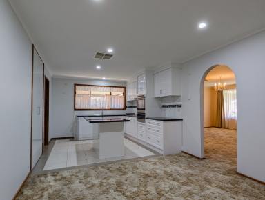 House For Lease - VIC - Swan Hill - 3585 - Easy-Care Comfort in a Great Location  (Image 2)