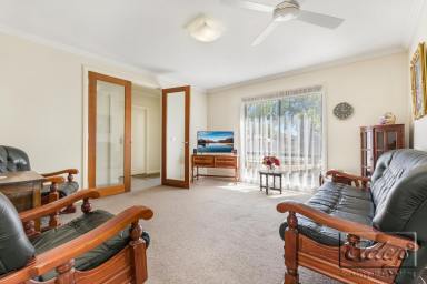 House Leased - VIC - White Hills - 3550 - Attractive Home In Exceptional Location  (Image 2)