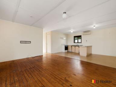 House For Sale - NSW - Catalina - 2536 - Affordable Opportunity - Renovator's Delight as they say !  (Image 2)