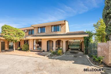 Townhouse For Sale - WA - Como - 6152 - POTENTIAL PLUS  (Image 2)