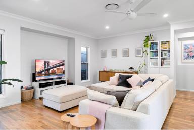Unit Leased - QLD - Mount Lofty - 4350 - Executive Unit in Sought After Locale  (Image 2)