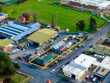 House For Sale - NSW - Bega - 2550 - ATTRACTIVE ZONING - COMMERCIAL CENTRE  (Image 2)