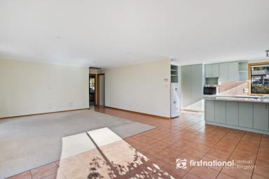 Unit For Lease - TAS - Mount Nelson - 7007 - Prime Location Unit, Low Maintenance Living  (Image 2)