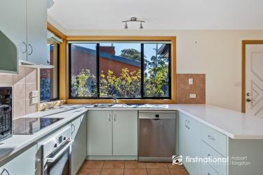 Unit For Lease - TAS - Mount Nelson - 7007 - Prime Location Unit, Low Maintenance Living  (Image 2)