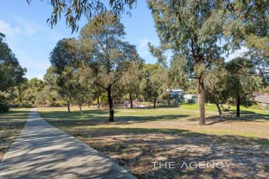 House For Sale - WA - Padbury - 6025 - A Sweet Parkside Retreat!  (Image 2)