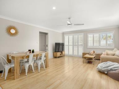 Duplex/Semi-detached For Sale - NSW - Old Bar - 2430 - COASTAL VILLA ONE STREET BACK FROM THE BEACH  (Image 2)
