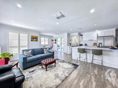 House For Sale - NSW - Narrabri - 2390 - The Best of Both Worlds - Lifestyle Living with Contractor-Ready Infrastructure  (Image 2)