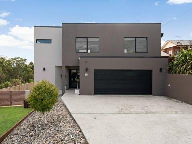 House For Sale - TAS - Devonport - 7310 - Park Yourself in Parker  (Image 2)