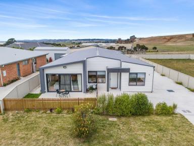 Unit For Sale - TAS - East Devonport - 7310 - Modern, Low-Maintenance Living by the Coast  (Image 2)