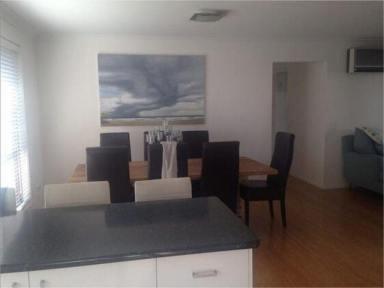 House For Lease - QLD - Biggera Waters - 4216 - Hidden Gem with Heart Stylish Home in Tranquil Locale  (Image 2)