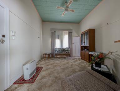 House For Sale - VIC - Kerang - 3579 - Don't miss this fantastic opportunity!  (Image 2)