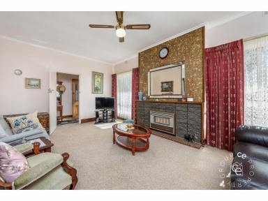 House For Sale - SA - Mannum - 5238 - Superb family home on a generously sized block  (Image 2)
