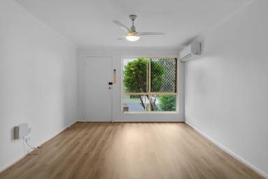 Unit For Lease - QLD - Centenary Heights - 4350 - Low-Maintenance Brick Unit in Prime Centenary Heights Location  (Image 2)