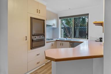 Unit For Lease - QLD - Centenary Heights - 4350 - Low-Maintenance Brick Unit in Prime Centenary Heights Location  (Image 2)