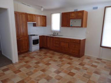 House For Lease - NSW - Goulburn - 2580 - QUIET LOCATION  (Image 2)