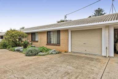 Unit For Sale - QLD - Toowoomba City - 4350 - Inner City Lifestyle – Gated Complex  (Image 2)