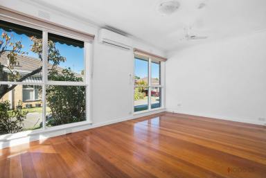 Unit Leased - VIC - Mentone - 3194 - HEART OF MENTONE | COASTAL LIFESTYLE | LOW MAINTENANCE  (Image 2)