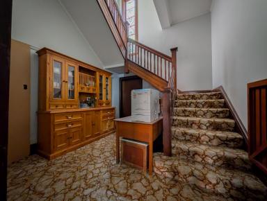 Hotel/Leisure For Sale - VIC - Kerang - 3579 - STUNNING OLD BANK BUILDING IN THE HEART OF THE TOWN  (Image 2)