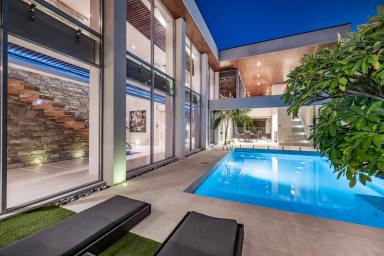 House For Sale - WA - Burns Beach - 6028 - A LANDMARK RESIDENCE OF DISTINCTION AND DESIGN!  (Image 2)