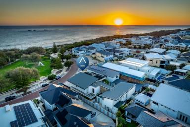 House For Sale - WA - Burns Beach - 6028 - A LANDMARK RESIDENCE OF DISTINCTION AND DESIGN!  (Image 2)