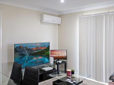 Unit For Lease - QLD - Wyreema - 4352 - Fabulous One Bedder  (Image 2)