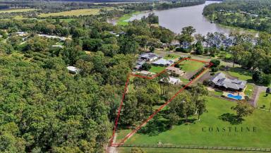 House For Sale - QLD - Branyan - 4670 - IDEALLY SUITED FOR THE HORSE OR WATER SPORTS ENTHUSIAST  (Image 2)