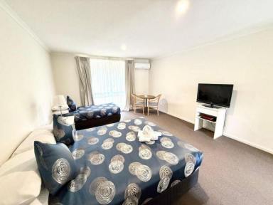 Hotel/Leisure For Sale - NSW - Mathoura - 2710 - Redgum Motel in Mathoura  (Image 2)