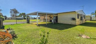 Unit For Sale - WA - Kalbarri - 6536 - Sun River Chalet 8  (Image 2)