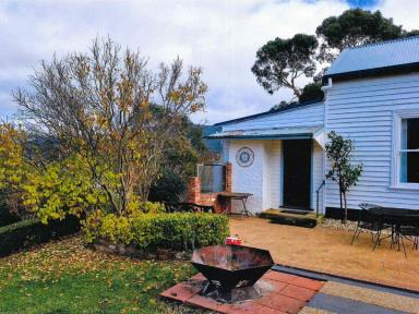 House For Lease - VIC - Omeo - 3898 - THREE BEDROOM HOME  (Image 2)