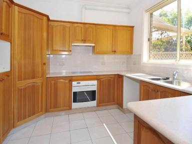 House For Lease - NSW - Chifley - 2036 - Charming 3-Bedroom Family Home with North-Facing Yard - close to Beach & Golf Course  (Image 2)