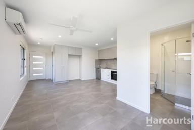 House For Lease - QLD - Woodgate - 4660 - Charming 2-Bedroom Duplex in Popular Woodgate Beachside Village  (Image 2)